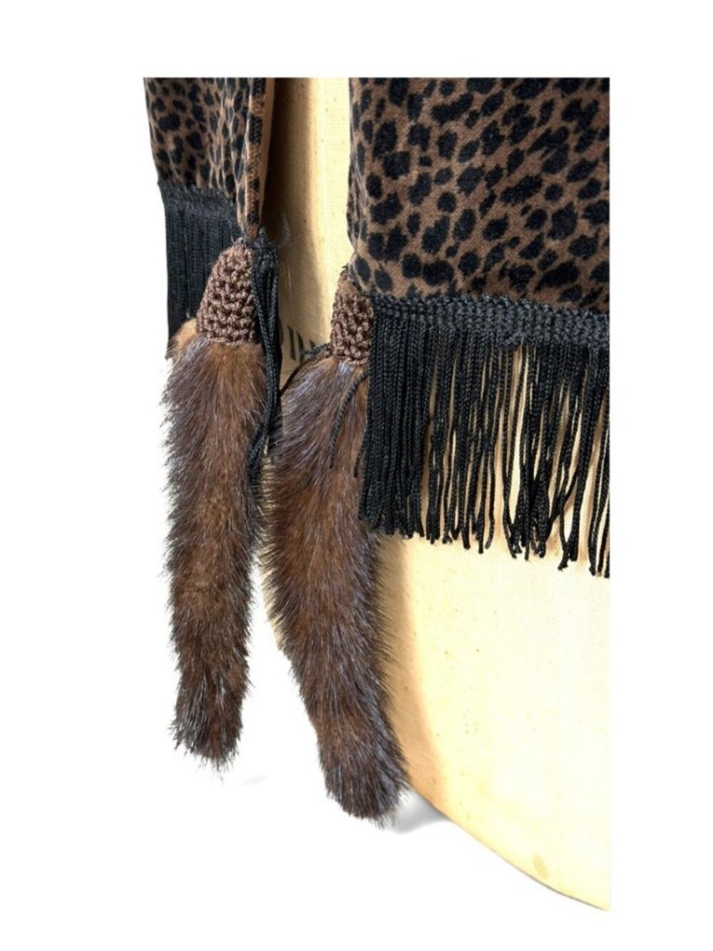 Vintage 1980s leopard print velvet stole wrap with fringe and mink tails - Picture 5 of 7